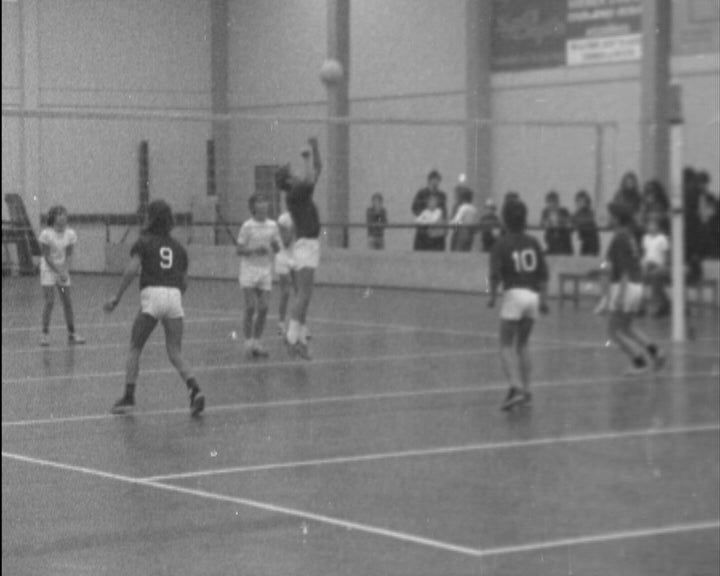 Mini-voleibol no aniversário da Associação Académica de São Mamede