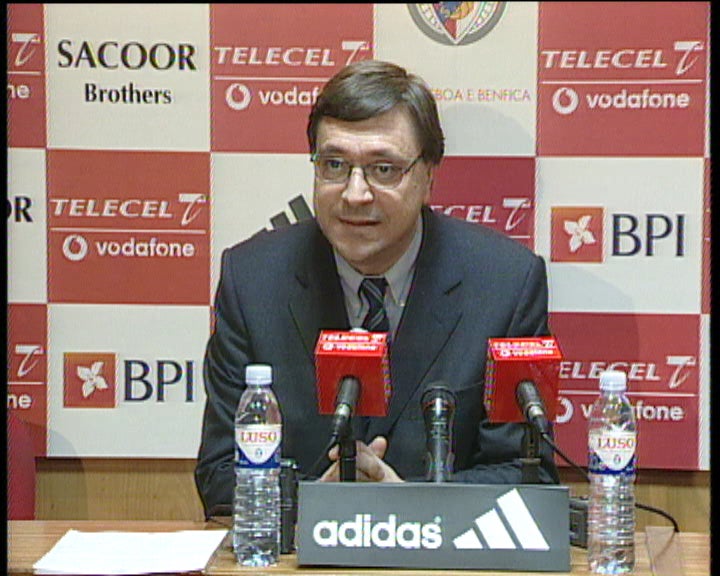 Benfica confirma notificação