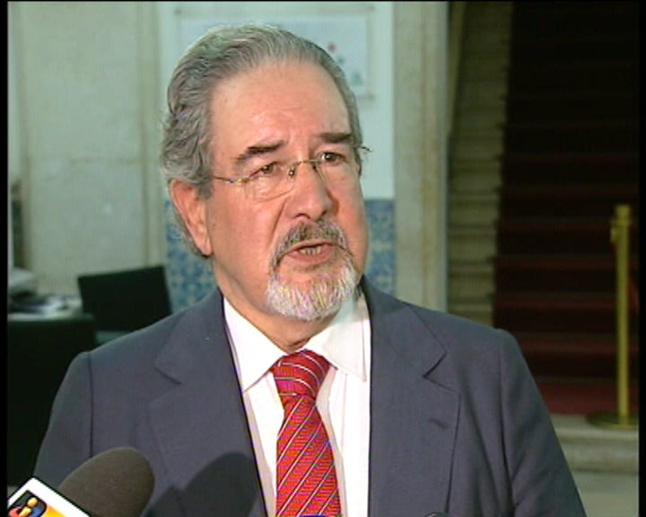 Isaltino Morais sobre contrato de Figo