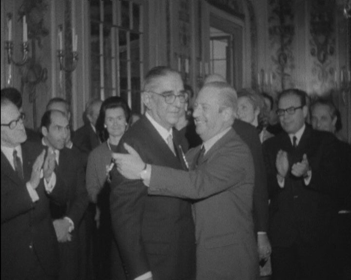 Condecoração de João Ortigão Ramos