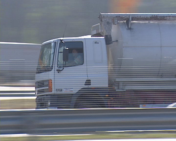 Marcha lenta dos camionistas pouco visível