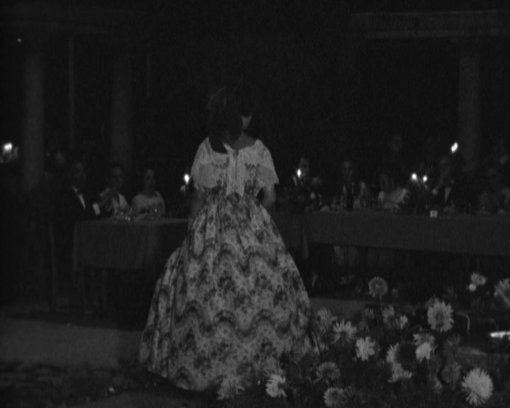 Passagem de modelos dos séculos XVIII a XX em Leça da Palmeira