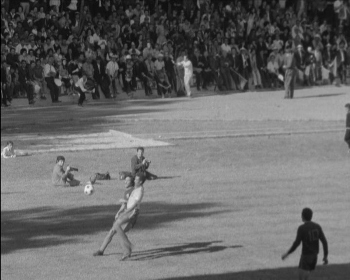 Futebol: União de Coimbra vs Montijo