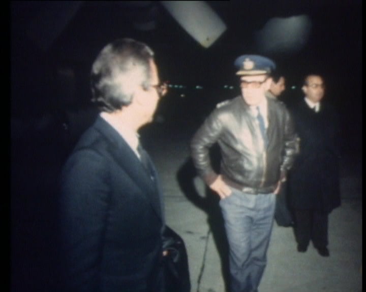 Chegada de Ramalho Eanes e Sá Carneiro a Lisboa