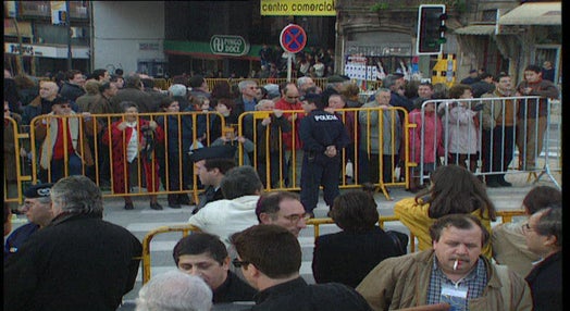 Abertura do Porto 2001 marcada por manifestações