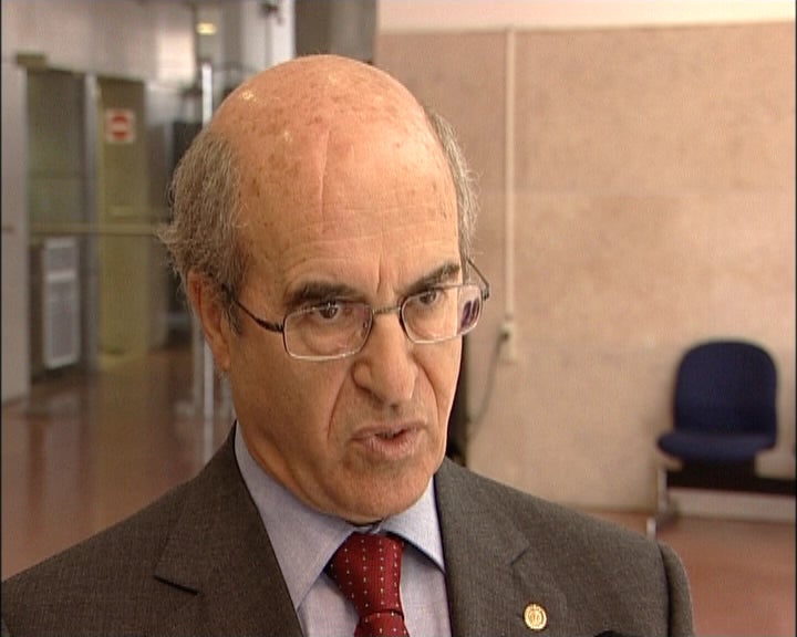 Construtores preocupados com o adiamento das obras públicas