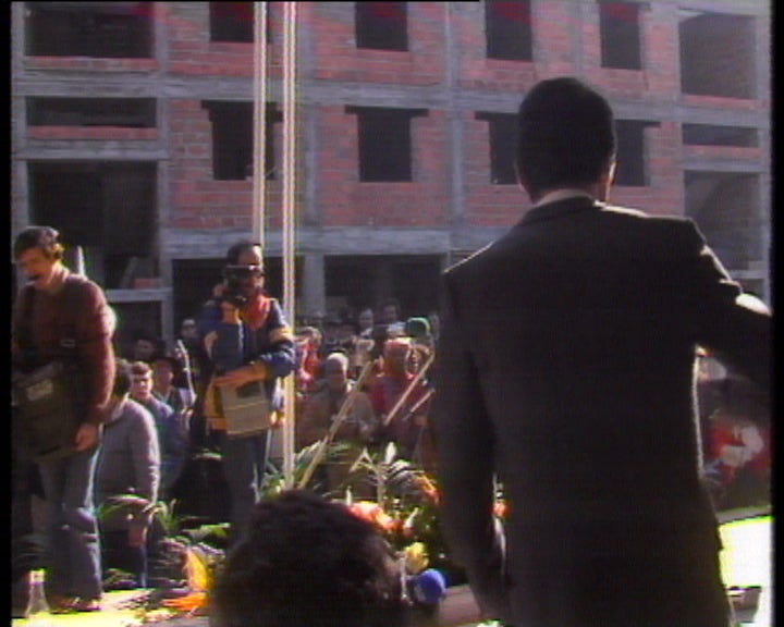 Cavaco Silva inaugura obras sociais