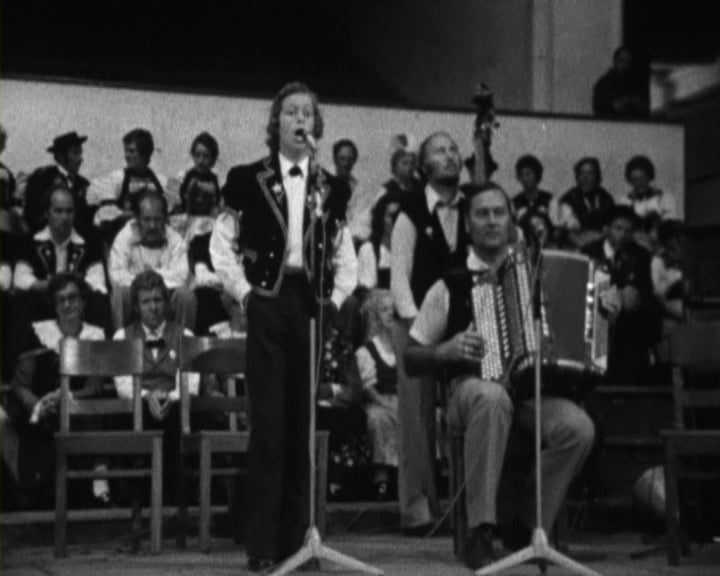 Delegação folclórica da Suíça em Lisboa