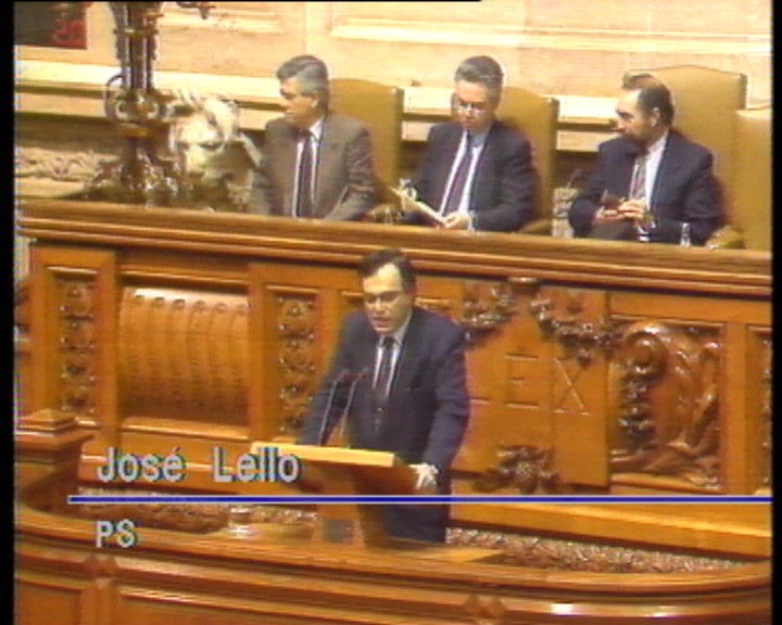 Sessão parlamentar sobre a Guerra no Golfo