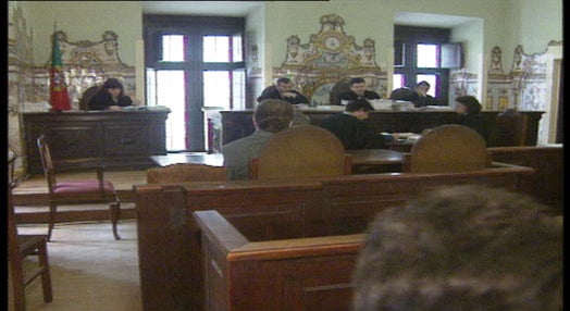 Carlos Melancia responde em tribunal