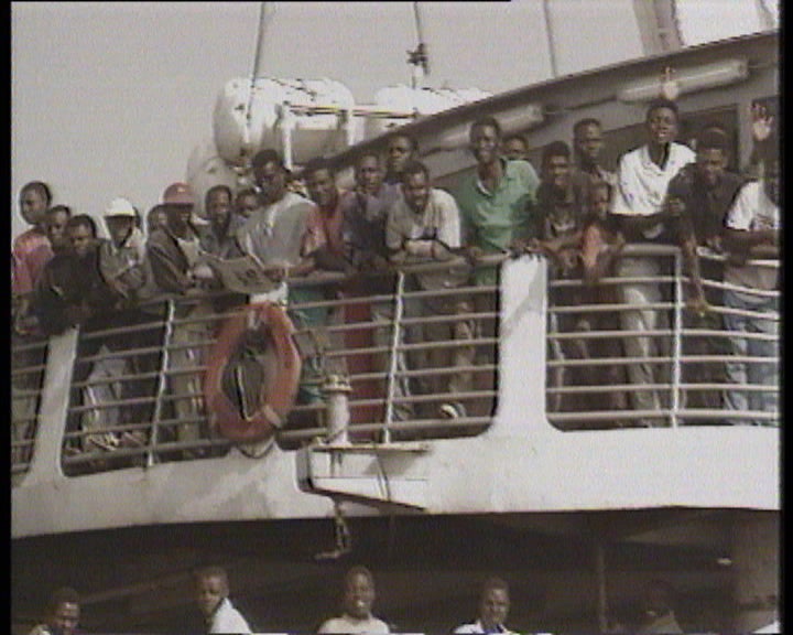 Acidente marítimo em Angola