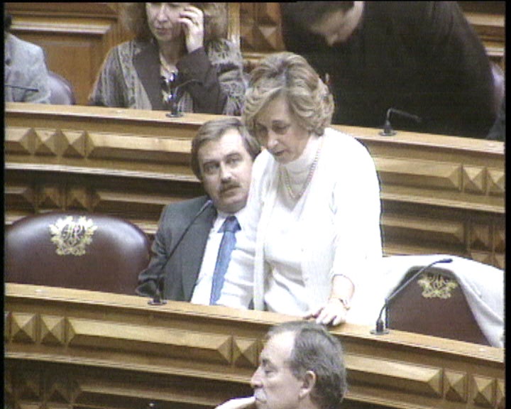 PEV contra passagem de navios com carga nuclear