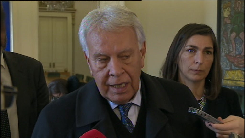 Felipe González no funeral de Mário Soares