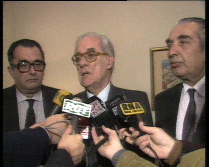 Primeiro encontro oficial entre Cavaco Silva e Machado Macedo