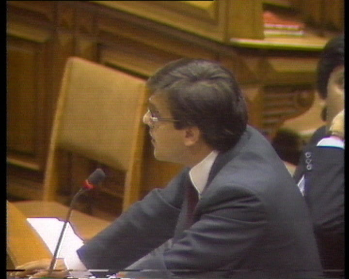 Debate sobre alteração aos estatutos da RTP