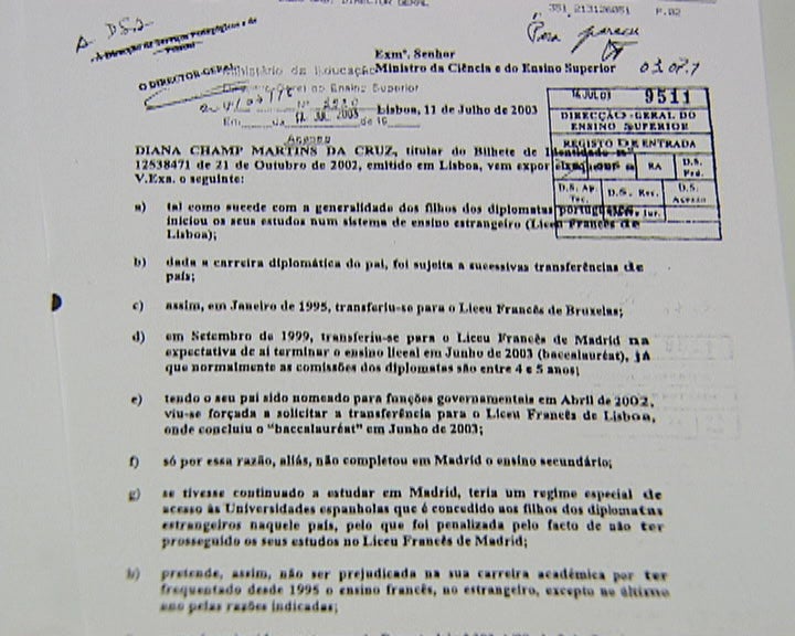 Polémica envolve o Ministro Martins da Cruz