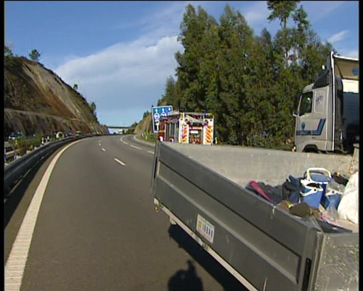 Acidente rodoviário na A4