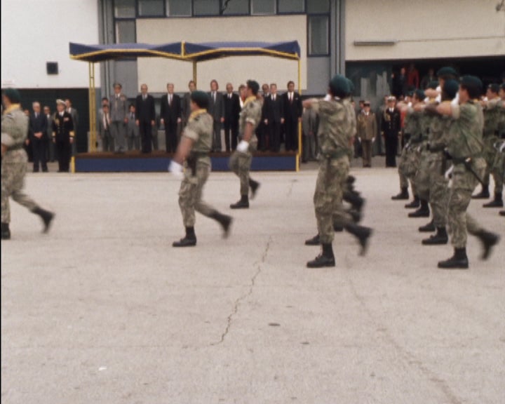 Partida de François Mitterrand para França