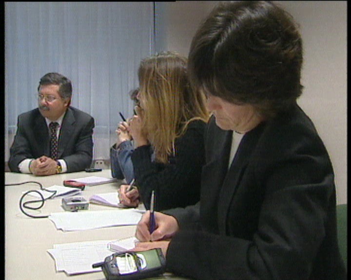 Capoulas Santos sugere o encerramento das fronteiras