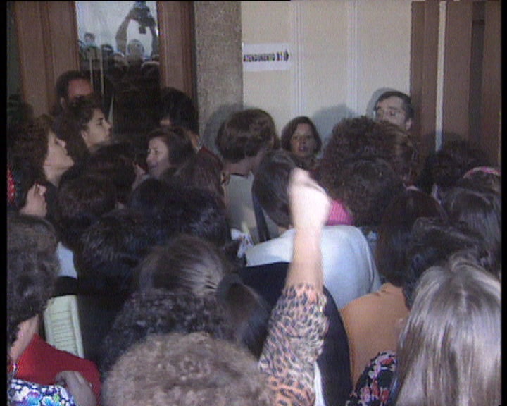 Manifestação de trabalhadores auxiliares de escola