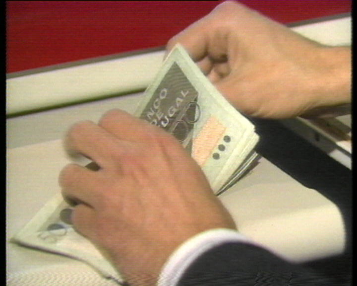 Desvalorização do escudo