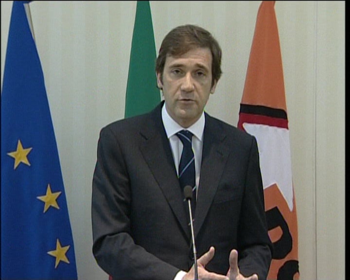 Reação dos partidos ao adiamento das obras públicas