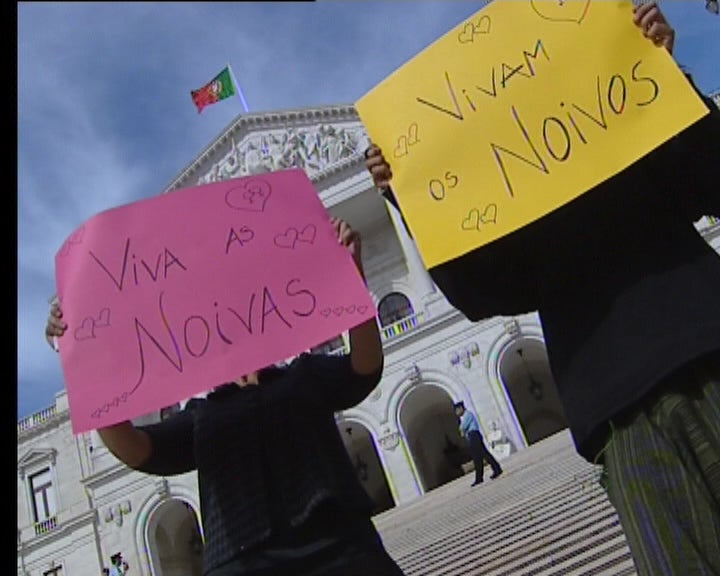 Referendo aos casamentos entre homossexuais