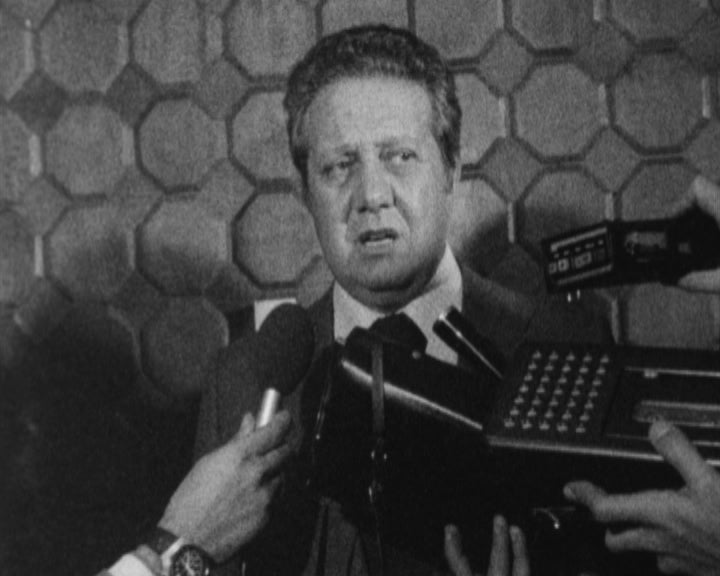 Partida de Mário Soares para o Brasil