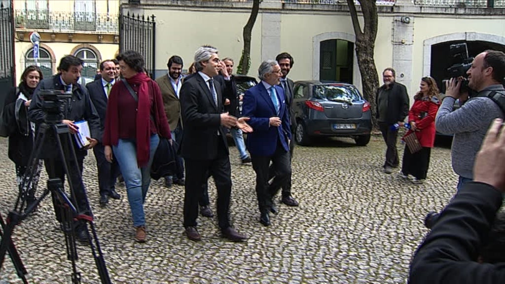 PSD e CDS entregam listas para as eleições europeias