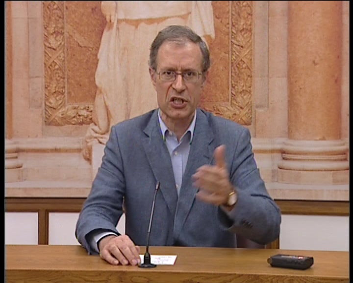 Reacções dos partidos da oposição ao plano de austeridade