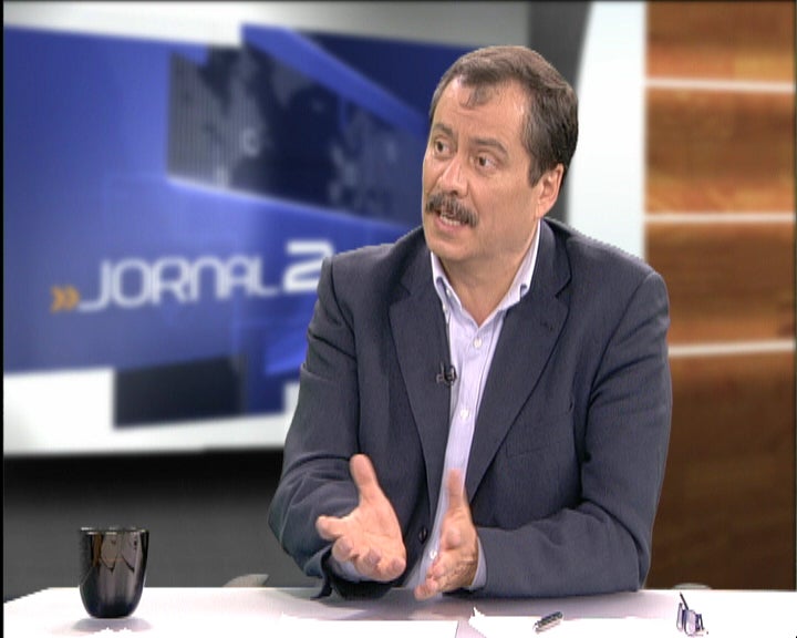 Minstério da Educação assina acordo com sindicatos