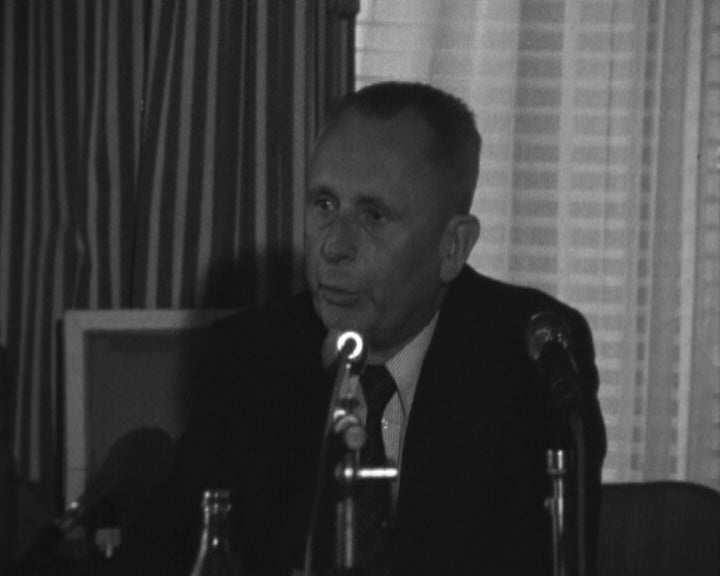 Conferência de imprensa de Jacques Fauvet