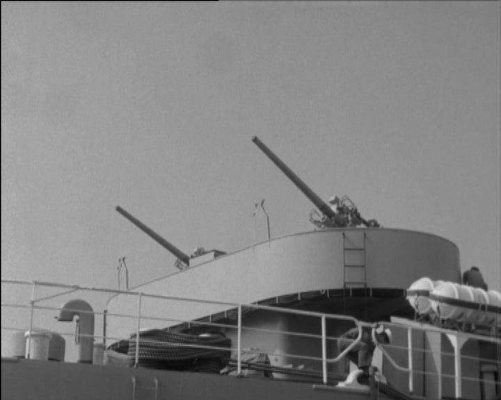 Chegada do navio-escola “Custódio de Mello”