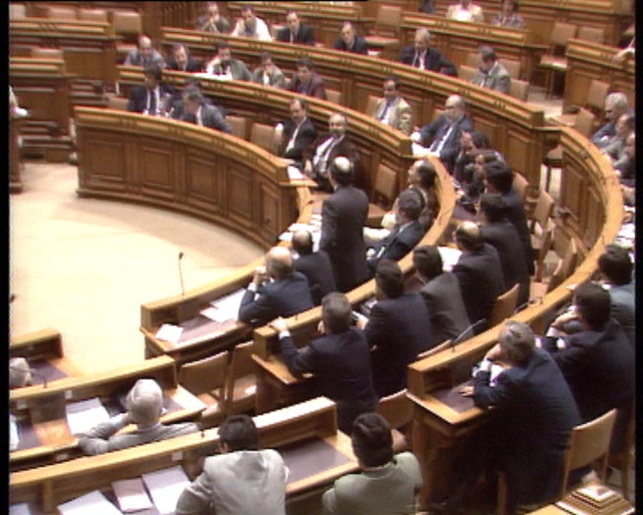 Caso de Carlos Borrego discutido na AR