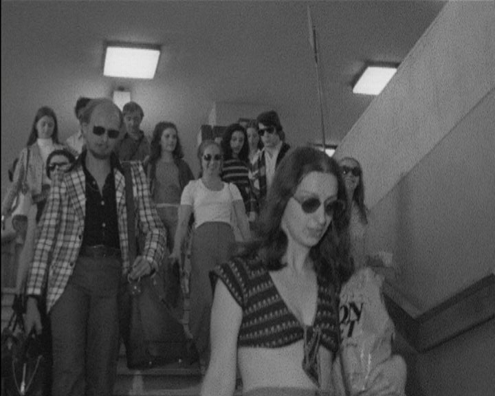 Chegada de grupos de dança americanos e canadianos