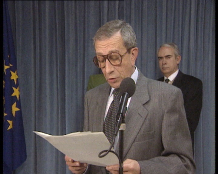 Contrato entre a RTP e o Estado