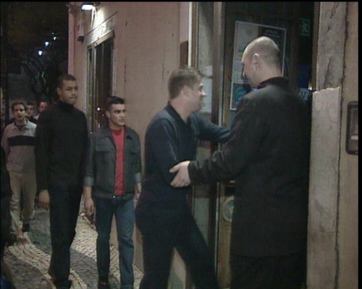 Seguranças e atividades ilícitas