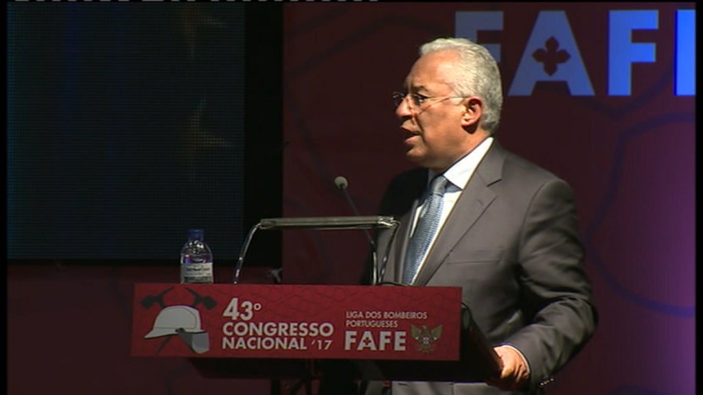 António Costa no Congresso da Liga dos Bombeiros Portugueses