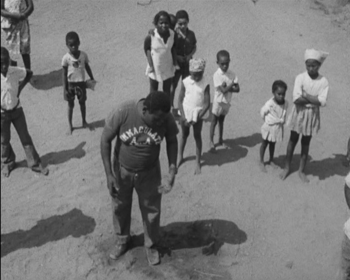 Angola, conflito armado entre movimentos de libertação