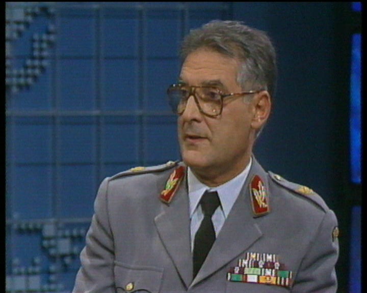 Entrevista ao general Hugo dos Santos