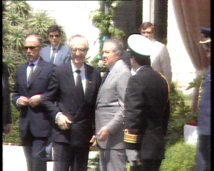 Visita oficial de Christos Sartzetakis a Portugal