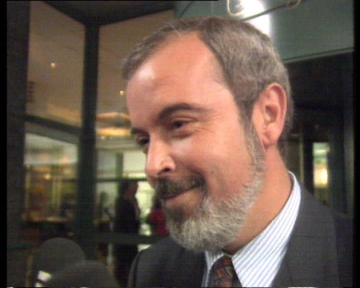 Ministro da Defesa reage ao veto presidencial