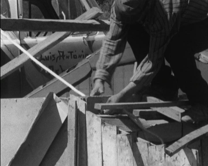 Reportagem sobre a demolição de bairro de barracas