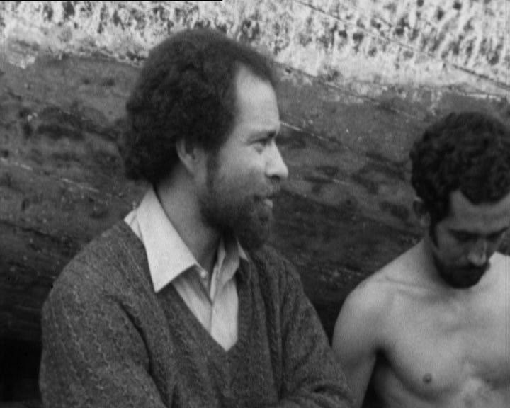 Chegada de traineiras com refugiados