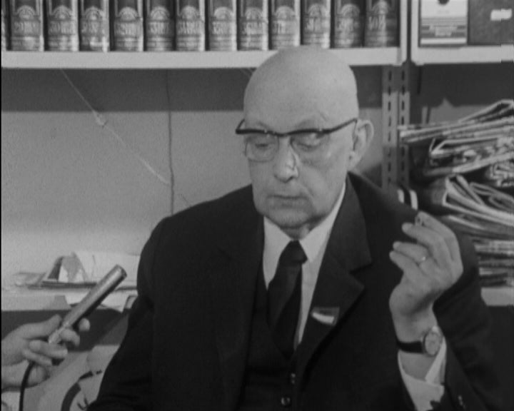 Conflito laboral na Sociedade de Parafusos Fluorescente