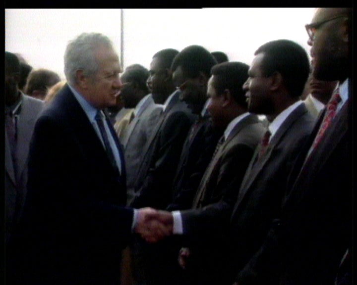 Visita de Mário Soares a Angola