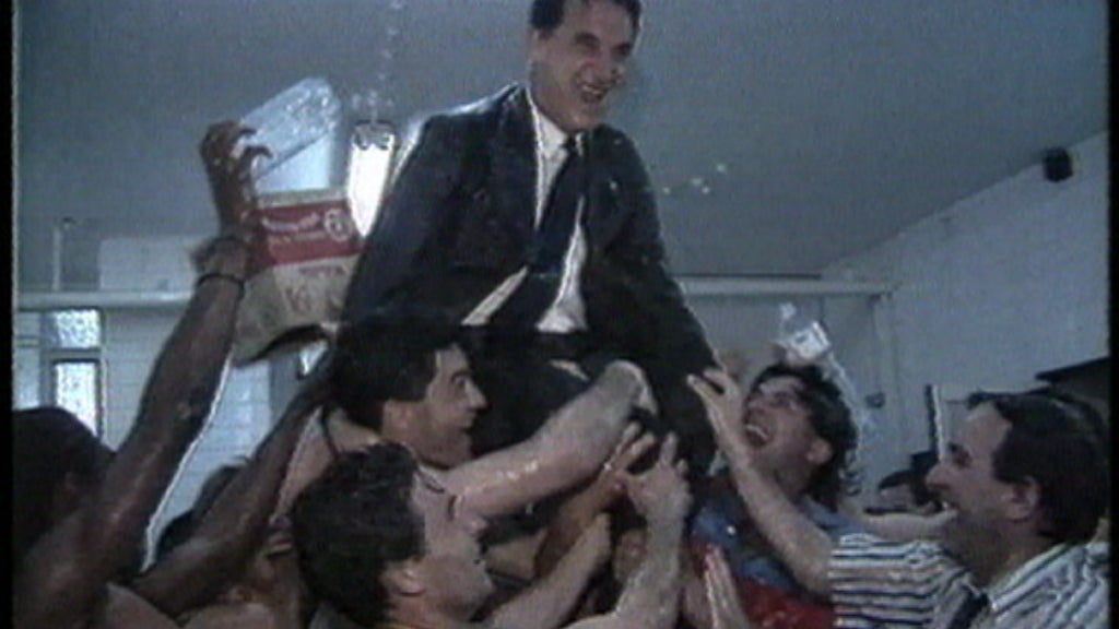 Futebol: morte de Carlos Alberto Silva