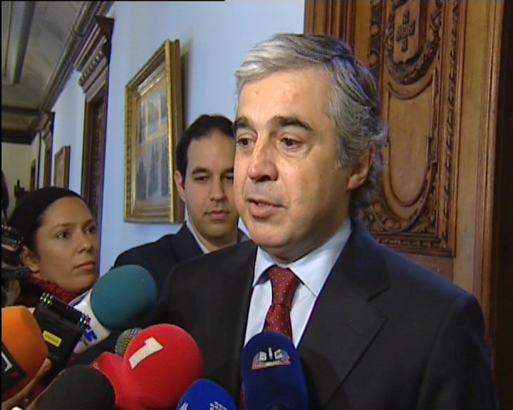 Aguiar Branco confirma candidatura à presidência do PSD