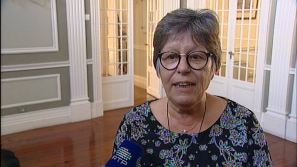 BE denuncia deposição de entulho na orla costeira da Calheta