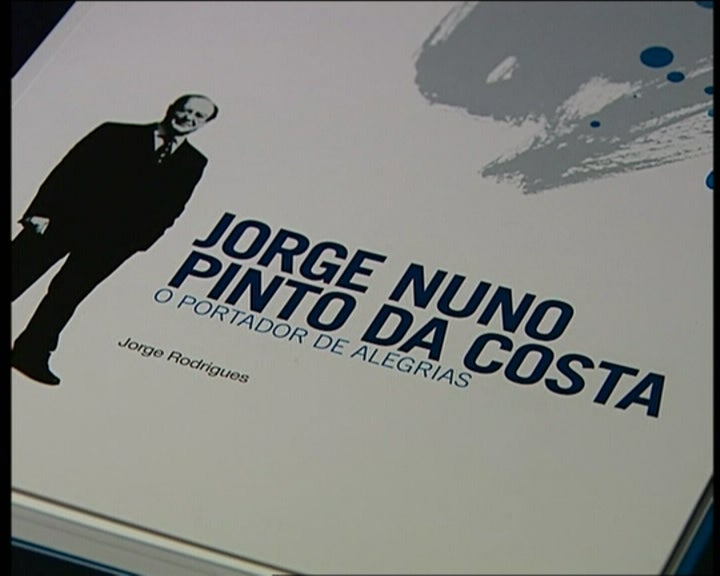 Livro sobre Pinto da Costa